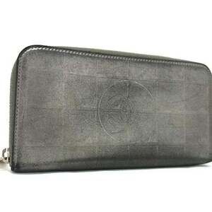 CHANEL Authentic Gray Leather Logo Wallet
